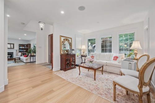 1390 Lawson Avenue, West Vancouver, BC 