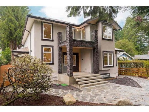 839 20th Street W North Vancouver, BC V7P 2B5