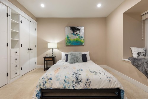 839 20Th Street W, North Vancouver, BC 