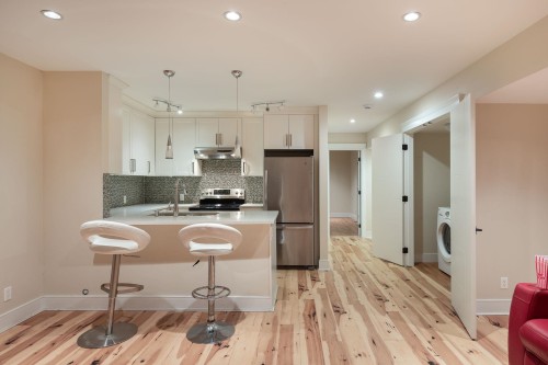 839 20Th Street W, North Vancouver, BC 