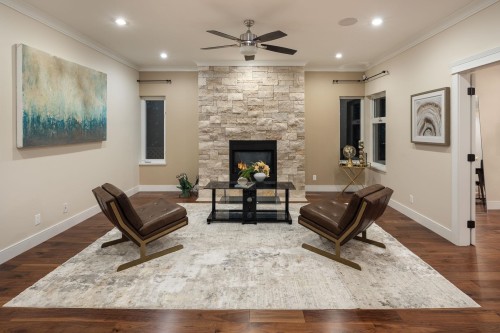 839 20Th Street W, North Vancouver, BC 