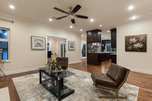 839 20Th Street W, North Vancouver, BC 