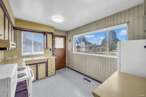 8620 Camden Cre, Richmond, BC 