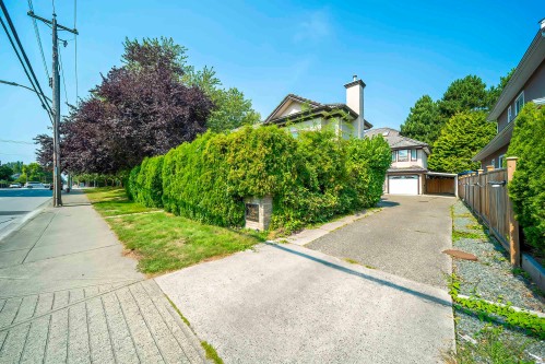 2-8491 Blundell Road, Richmond, BC 