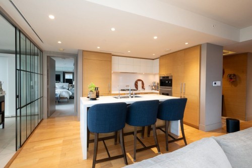 3202-667 Howe Street, Vancouver, BC 