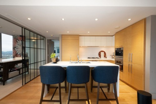 3202-667 Howe Street, Vancouver, BC 