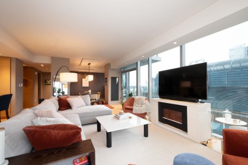 3202-667 Howe Street, Vancouver, BC 