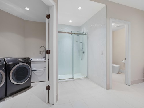 1760 29Th Street, West Vancouver, BC 