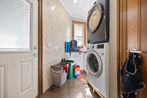 3582 Edgemont Boulevard, North Vancouver, BC 