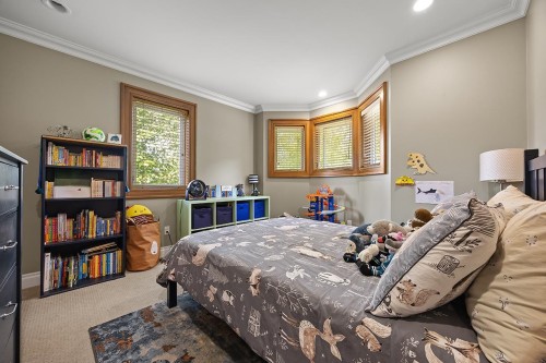 3582 Edgemont Boulevard, North Vancouver, BC 