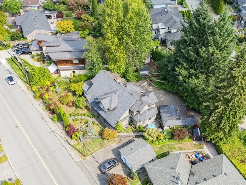 3582 Edgemont Boulevard, North Vancouver, BC 