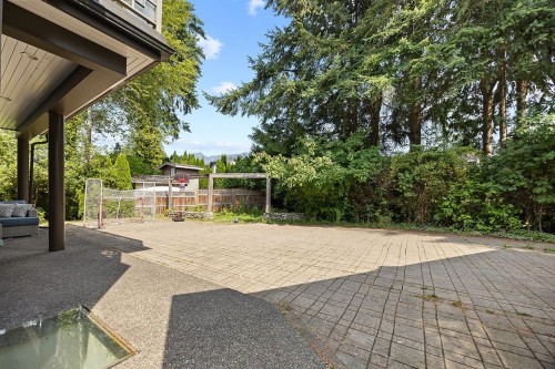 3582 Edgemont Boulevard, North Vancouver, BC 