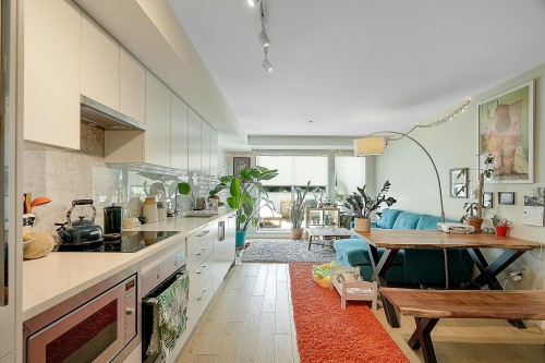 210-2508 Fraser Street, Vancouver, BC 