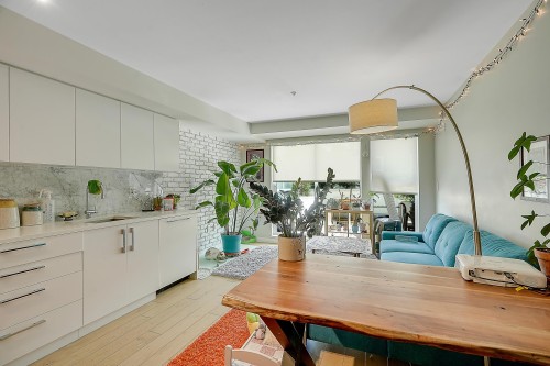 210-2508 Fraser Street, Vancouver, BC 