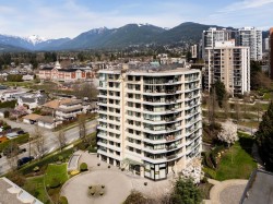 PH3-683 Victoria Park W North Vancouver, BC V7M 0A2