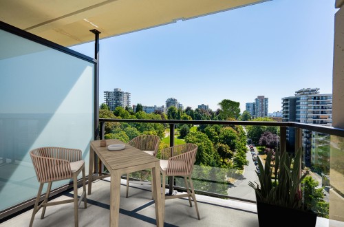 Ph3-683 Victoria Park W, North Vancouver, BC 