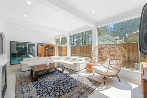 4869 Capilano Road, North Vancouver, BC 