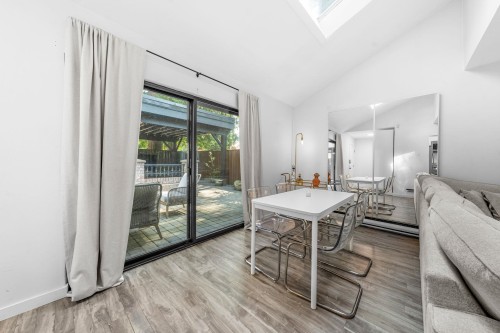 4869 Capilano Road, North Vancouver, BC 