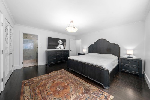 4869 Capilano Road, North Vancouver, BC 