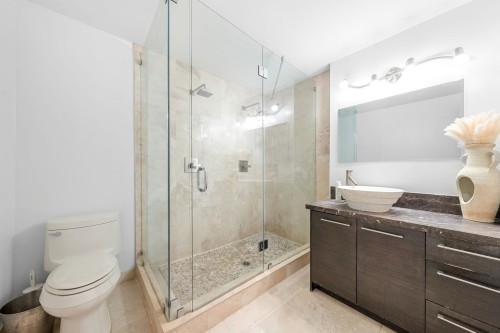 4869 Capilano Road, North Vancouver, BC 