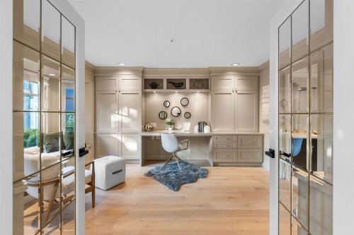 2318 Oliver Crescent, Vancouver, BC 