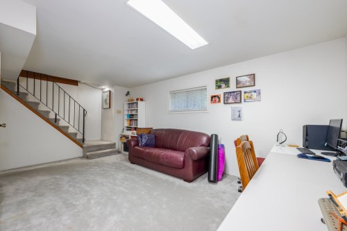 298 64Th Avenue W, Vancouver, BC 