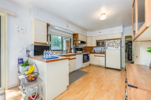 298 64Th Avenue W, Vancouver, BC 