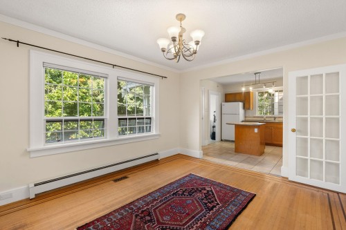 909 18Th Avenue W, Vancouver, BC 