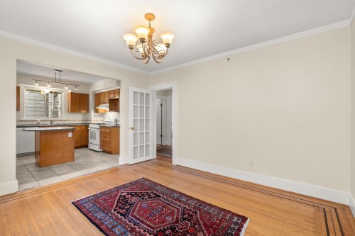 909 18Th Avenue W, Vancouver, BC 