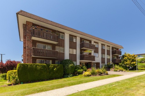 116-1345 Chesterfield Avenue  North Vancouver, BC V7M 2N1