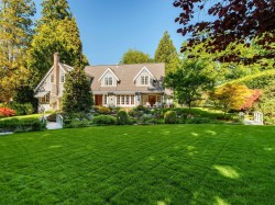 6065 Buckingham Avenue  Burnaby, BC V5E 2A5