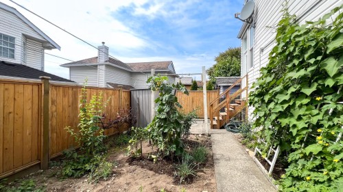 1860 Marine Drive Se, Vancouver, BC 