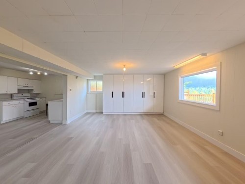 818 Younette Drive, West Vancouver, BC 