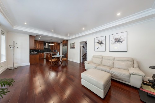 1361 Lawson Avenue, West Vancouver, BC 