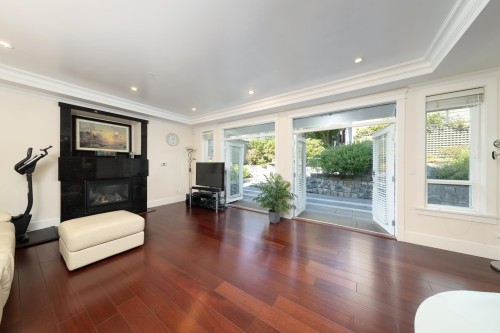 1361 Lawson Avenue, West Vancouver, BC 