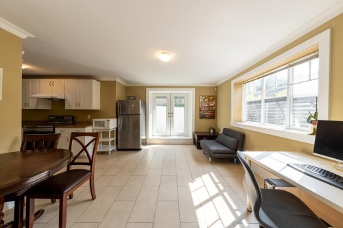 1361 Lawson Avenue, West Vancouver, BC 