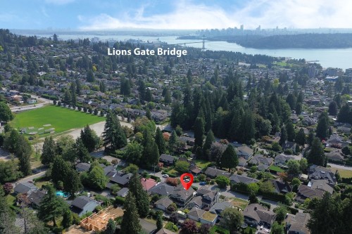 1361 Lawson Avenue, West Vancouver, BC 