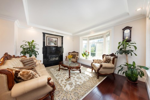 1361 Lawson Avenue, West Vancouver, BC 