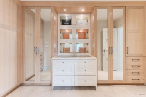 1192 39Th Avenue W, Vancouver, BC 