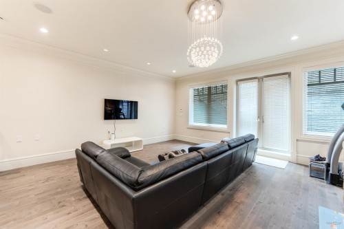 1192 39Th Avenue W, Vancouver, BC 