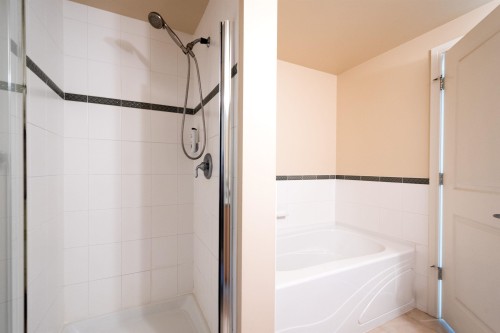 2402-4398 Buchanan Street, Burnaby, BC 