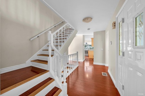 84 Laurie Crescent, West Vancouver, BC 