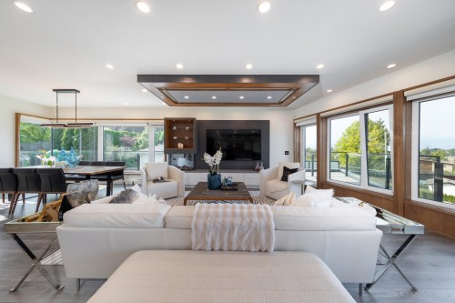 2863 King Edward Avenue W, Vancouver, BC 