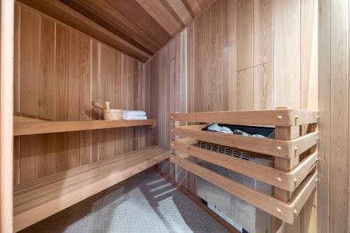 2863 King Edward Avenue W, Vancouver, BC 