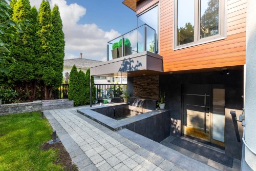 2863 King Edward Avenue W, Vancouver, BC 