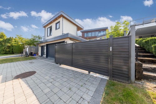 2863 King Edward Avenue W, Vancouver, BC 