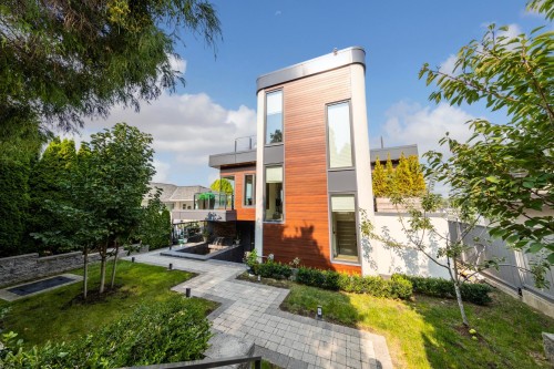 2863 King Edward Avenue W, Vancouver, BC 