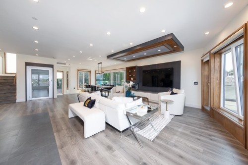 2863 King Edward Avenue W, Vancouver, BC 