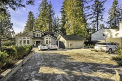 4511 Capilano Road  North Vancouver, BC V7R 4K2