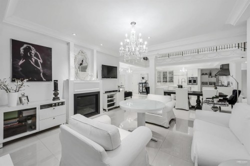 4511 Capilano Road, North Vancouver, BC 